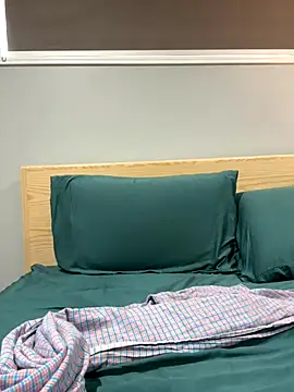 ice717 online show from October 21, 2025, 10:20 pm