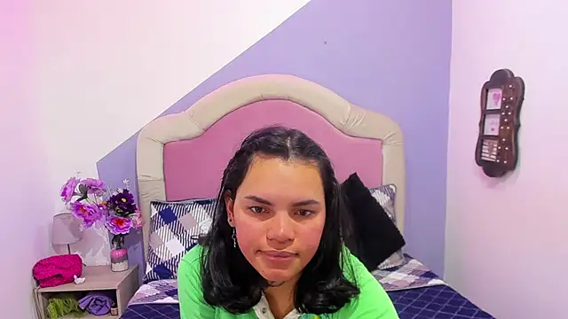 Angelina rossy online show from October 9, 2025, 4:13 am