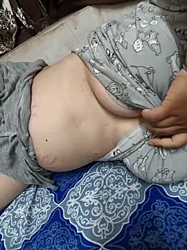 Monika 9Gupta070 online show from September 18, 2025, 6:00 pm