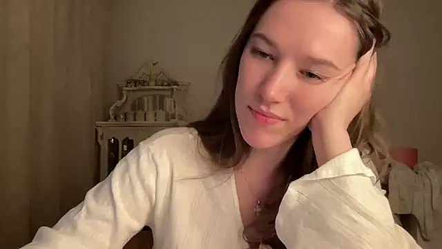 Tirayaa online show from November 14, 2025, 11:30 pm