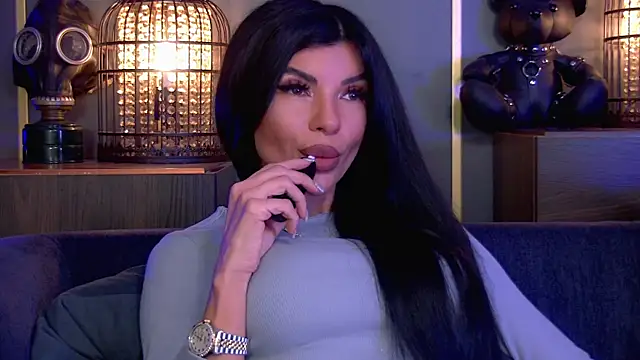 EleniaDevons online show from March 28, 2026, 12:28 pm