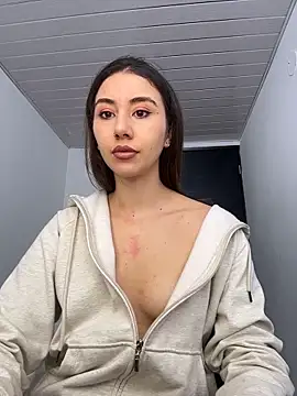 Viithoney online show from November 14, 2025, 1:26 pm