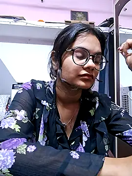Snapshot of horny_haze chatting on September 18, 2025, 3:37 pm horny haze online show from September 18, 2025, 3:37 pm