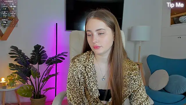 Sweet  Amily online show from November 9, 2025, 8:40 am