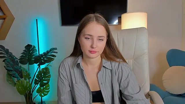 Sweet  Amily online show from September 11, 2025, 12:16 pm