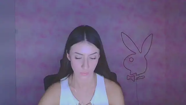 AlisaBubbles online show from November 5, 2025, 1:14 pm