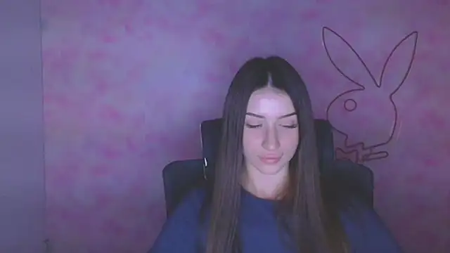 Snapshot of AlisaBubbles chatting on October 6, 2025, 4:41 pm AlisaBubbles online show from October 6, 2025, 4:41 pm