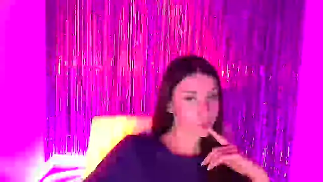 Snapshot of AlisaBubbles chatting on September 29, 2025, 11:38 am AlisaBubbles online show from September 29, 2025, 11:38 am