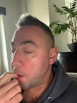 Marronglace1 online show from February 18, 2026, 9:39 am