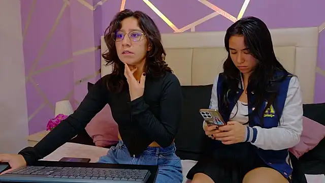 jupiterysaturno online show from November 29, 2025, 1:06 am