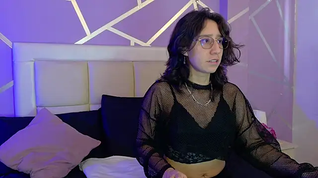 jupiterysaturno online show from December 2, 2025, 8:32 pm