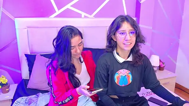 jupiterysaturno online show from November 20, 2025, 7:47 pm