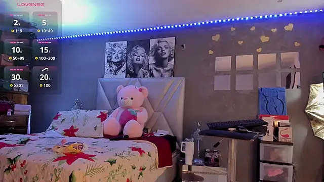 sexyzoe 69 online show from October 22, 2025, 10:08 pm