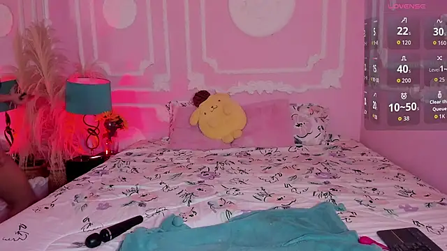 EmilyBorch online show from December 5, 2025, 12:15 pm