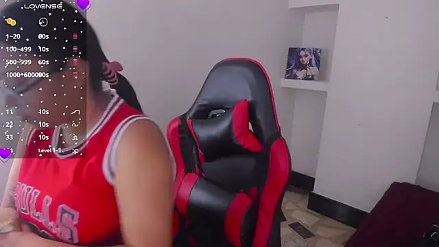 susan mooree online show from April 15, 2026, 7:51 pm