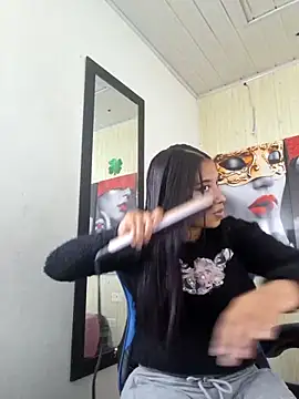 susan mooree online show from October 12, 2025, 5:47 pm