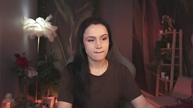 MonicaFarmer online show from July 1, 2026, 8:31 pm