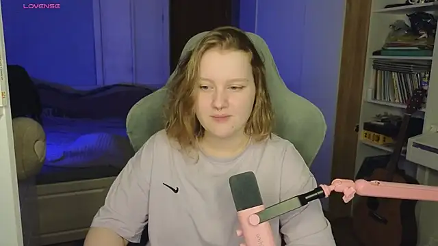 OliviaBlade online show from November 22, 2025, 2:16 pm