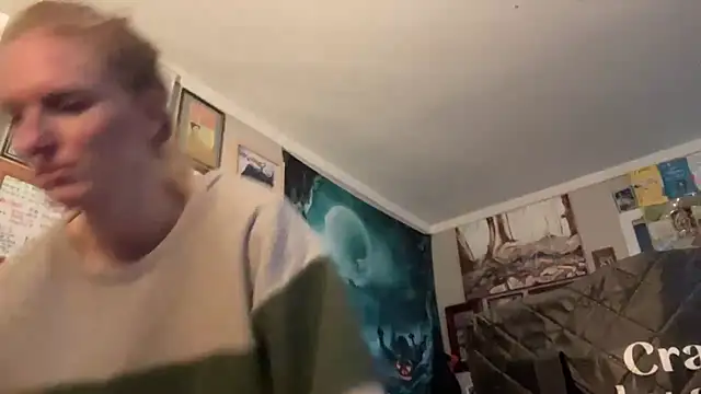 Snapshot of bubblytempest chatting on November 26, 2025, 2:39 pm bubblytempest online show from November 26, 2025, 2:39 pm