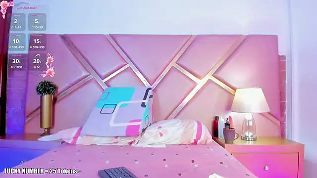 SophieSinclair online show from October 11, 2025, 12:28 pm