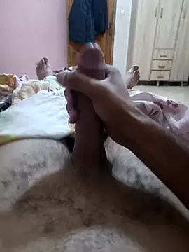 Oussama31 oran online show from September 13, 2025, 10:43 pm