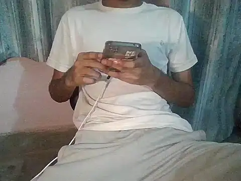 ash706339 online show from September 13, 2025, 5:46 pm