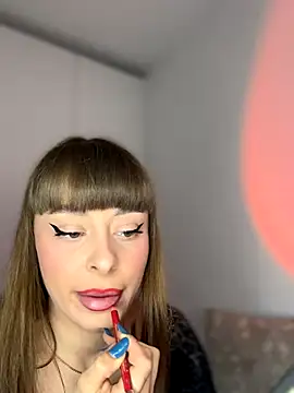 BabyBee  online show from November 22, 2025, 9:24 pm