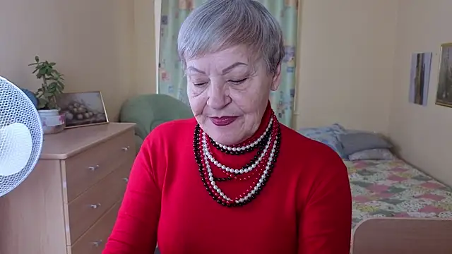 Freya Fable online show from October 9, 2025, 7:42 am