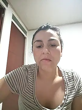 vanessa-titisM online show from December 5, 2025, 3:16 am