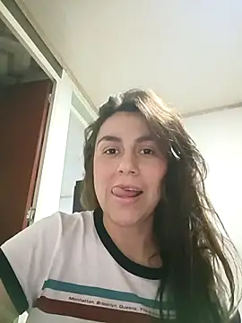 vanessa-titisM online show from March 24, 2026, 3:28 am