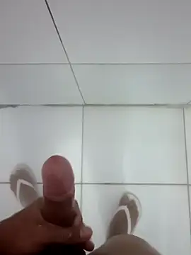 Carraraputo online show from November 22, 2025, 12:32 am