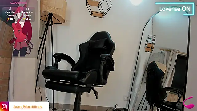 Snapshot of Im_Juaniito chatting on November 14, 2025, 11:30 pm Im Juaniito online show from November 14, 2025, 11:30 pm