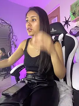 Julieta Mendez online show from October 26, 2025, 10:21 pm