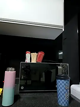 ArielBlossom    online show from December 19, 2025, 11:12 am