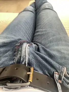 Milike 93 online show from April 25, 2026, 10:40 am