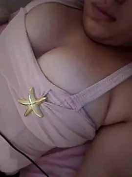 luablancax2021 online show from November 23, 2025, 3:49 am