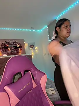 Anabelle 00  online show from April 18, 2026, 3:09 am