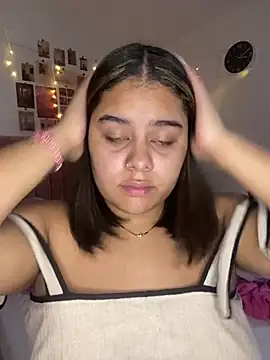 Snapshot of Anabelle_00_ chatting on February 15, 2026, 3:51 am Anabelle 00 online show from February 15, 2026, 3:51 am