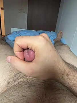 LAZ3R1 online show from April 21, 2026, 12:56 pm