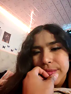 Snapshot of Pamela_mua chatting on September 12, 2025, 3:39 am Pamela mua online show from September 12, 2025, 3:39 am