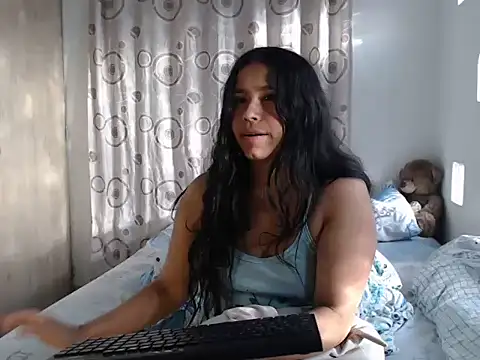Snapshot of Pamela_mua chatting on October 2, 2025, 11:35 am Pamela mua online show from October 2, 2025, 11:35 am