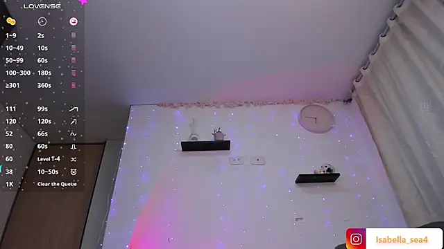 isabella sea  online show from October 27, 2025, 11:49 pm