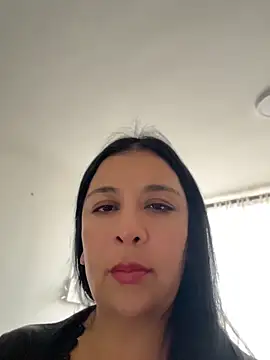 IrisDuvall online show from June 15, 2026, 10:42 pm