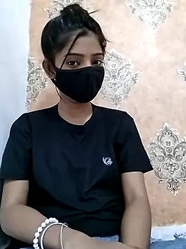 Snapshot of Cutiepie_78 chatting on September 24, 2025, 5:14 am Cutiepie 78 online show from September 24, 2025, 5:14 am