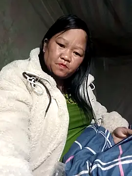 Snapshot of riso-00 chatting on February 8, 2026, 12:36 pm riso-00 online show from February 8, 2026, 12:36 pm