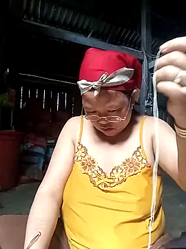 Snapshot of riso-00 chatting on February 14, 2026, 4:23 am riso-00 online show from February 14, 2026, 4:23 am