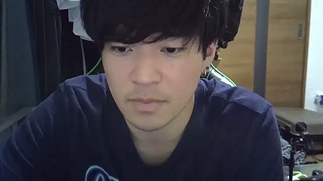 Snapshot of aokunvvv chatting on September 15, 2025, 2:39 pm aokunvvv online show from September 15, 2025, 2:39 pm