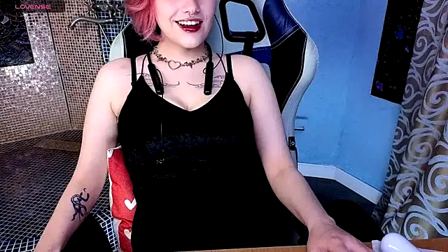 Eniferi online show from February 19, 2026, 6:16 pm