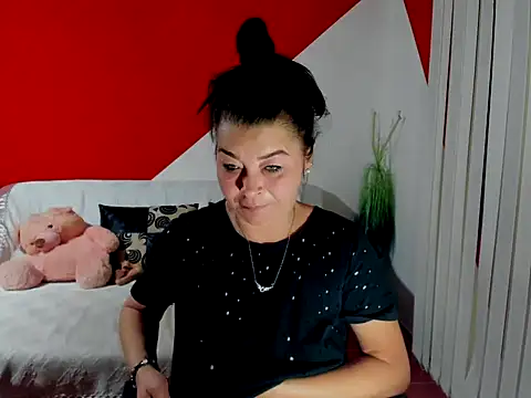 Soffy Skye online show from September 28, 2025, 3:35 am