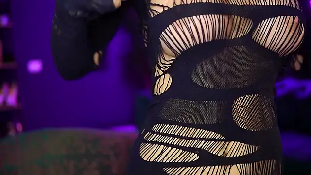 YuliaDesirevska online show from November 1, 2025, 8:14 pm